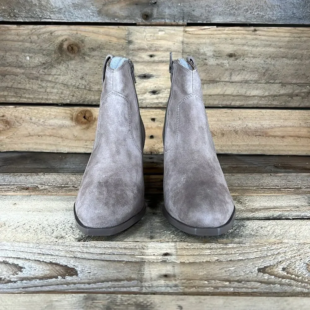 Seychelles Upside Western Bootie - Taupe Suede - 6 - New without box